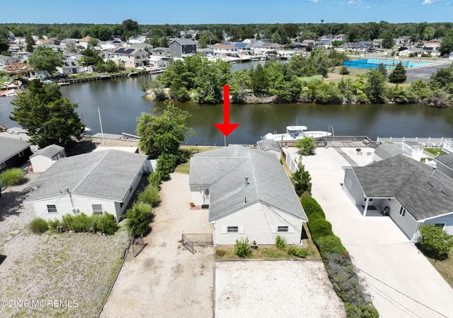 2nd image of 28 Lake Saint Clair Dr, Little Egg Harbor Twp, NJ 08087 | MLS# 22622171