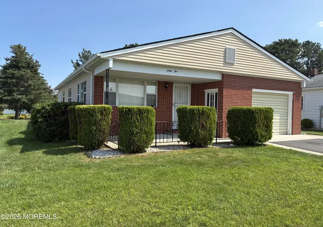 Photo 2 of Single family home for sale at 65 Woodstock Dr, Toms River, NJ 08757 | MLS# 22622071 | Listing updated on 2026-07-21