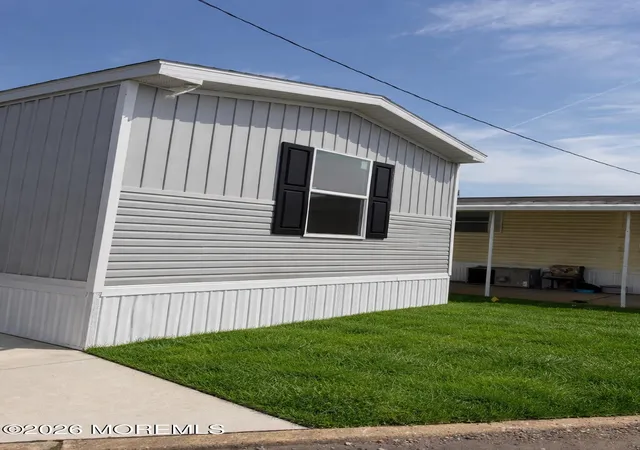 11th image of 228 Maple St, Robbinsville, NJ 08691 | MLS# 22622045