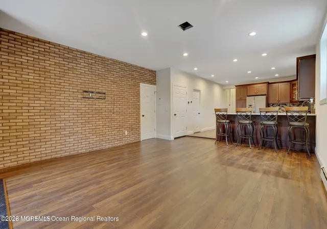 Photo 3 of Sale Pending at 3022 S Wood Ave, Linden, NJ 07036 | MLS# 22622063 | Listing updated on 2026-09-09