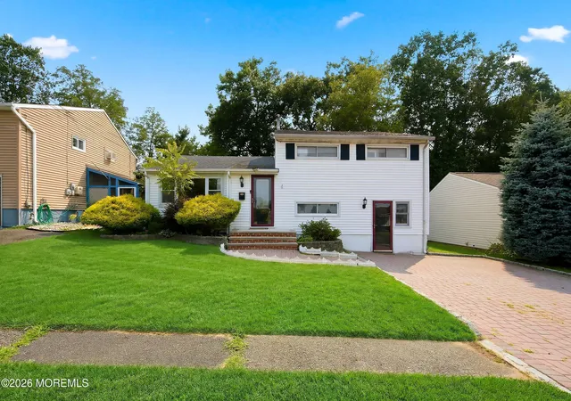 Photo 1 of Single family home for sale at 51 Haven Ter, Parlin, NJ 08859 | MLS# 22622091 | Listing updated on 2026-09-14