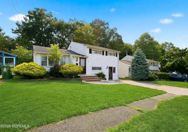 Photo 3 of Single family home for sale at 51 Haven Ter, Parlin, NJ 08859 | MLS# 22622091 | Listing updated on 2026-09-14