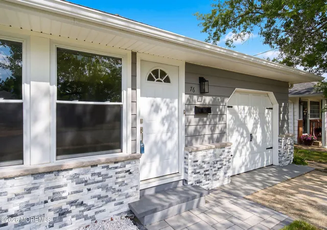 Photo 3 of Single family home for sale at 76 Mount Fairweather Ln, Toms River, NJ 08753 | MLS# 22622090 | Listing updated on 2026-09-01
