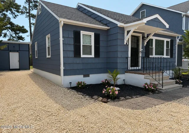 Photo 2 of Sale Pending at 22 Woodhaven Rd, Toms River, NJ 08753 | MLS# 22622111 | Listing updated on 2026-09-17