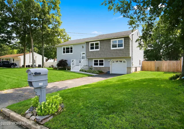 1st image of 563 Oakhollow Ln, Lanoka Harbor, NJ 08734 | MLS# 22622120