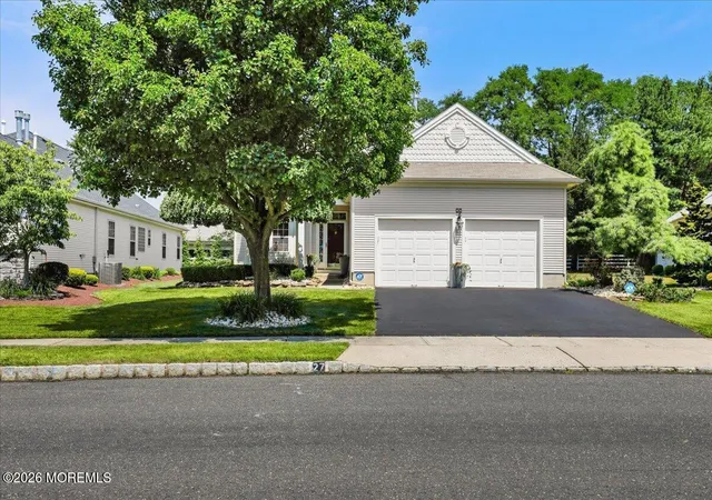 2nd image of 27 Derry Meeting Dr, Manalapan, NJ 07726 | MLS# 22622125