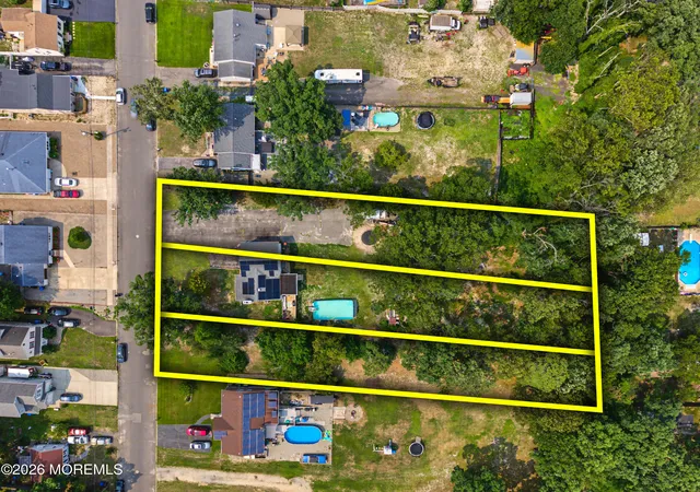 Photo 2 of Single family home for sale at 549 Gilford Ave, Toms River, NJ 08753 | MLS# 22622196 | Listing updated on 2026-09-03