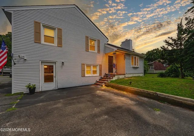 Photo 3 of Single family home for sale at 549 Gilford Ave, Toms River, NJ 08753 | MLS# 22622196 | Listing updated on 2026-09-03