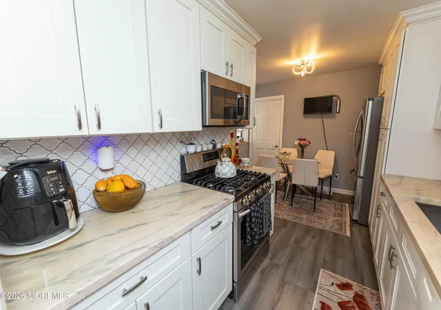5th image of 276 Longwood Dr #27-6, Manalapan, NJ 07726 | MLS# 22622182