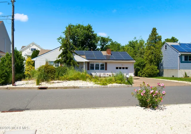 Photo 2 of Single family home for sale at 3156 Peddie St, Toms River, NJ 08753 | MLS# 22622593 | Listing updated on 2026-09-01