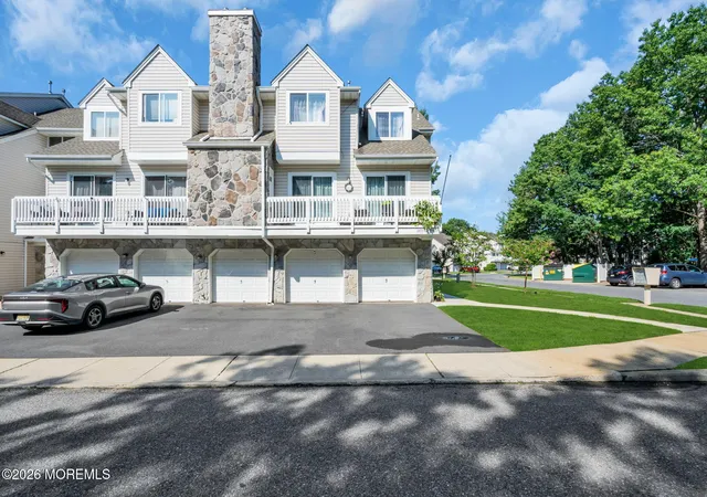 Photo 3 of Condo for sale at 4303 Norma Pl, Toms River, NJ 08755 | MLS# 22622872 | Listing updated on 2026-08-28
