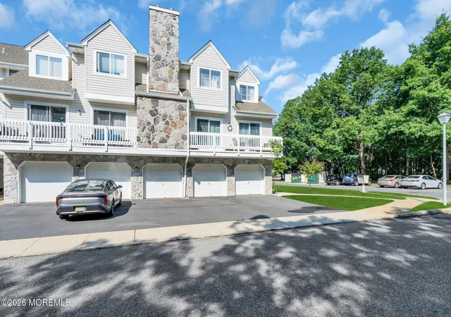 Photo 4 of Condo for sale at 4303 Norma Pl, Toms River, NJ 08755 | MLS# 22622872 | Listing updated on 2026-08-28