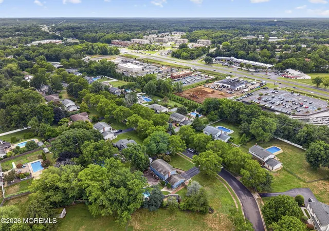 60th image of 146 Juniper Dr, Freehold, NJ 07728 | MLS# 22622472