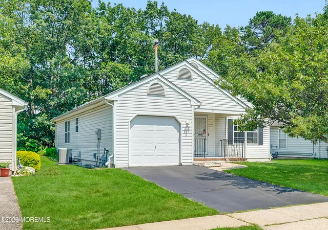 Photo 1 of Single family home for sale at 29 Woodchuck Ln, Brick, NJ 08724 | MLS# 22622936 | Listing updated on 2026-08-16