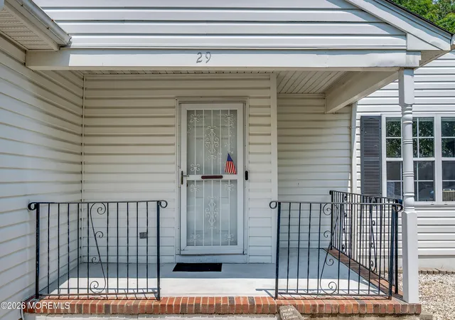 Photo 3 of Single family home for sale at 29 Woodchuck Ln, Brick, NJ 08724 | MLS# 22622936 | Listing updated on 2026-08-16
