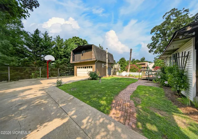 Photo 2 of Single family home for sale at 101 Navesink Ave, Highlands, NJ 07732 | MLS# 22624023 | Listing updated on 2026-09-02