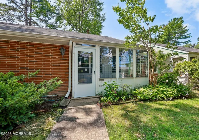 3rd image of 52 Cambridge Ct #B, Lakewood, NJ 08701 | MLS# 22622247