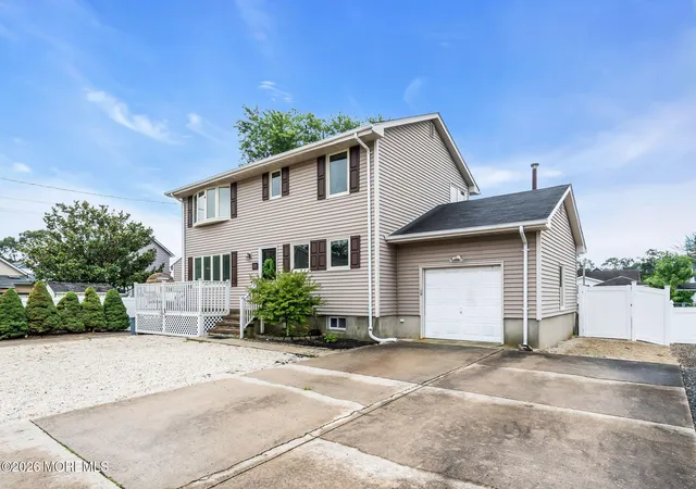 3rd image of 20 E Lakewood Ave, Ocean Gate, NJ 08740 | MLS# 22622415