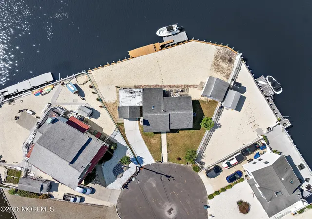 2nd image of 34 Lake Singleton Ct, Little Egg Harbor Twp, NJ 08087 | MLS# 22622405