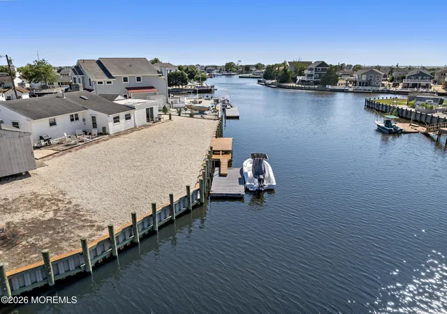 Photo 4 of Sale Pending at 34 Lake Singleton Ct, Little Egg Harbor Twp, NJ 08087 | MLS# 22622405 | Listing updated on 2026-09-28