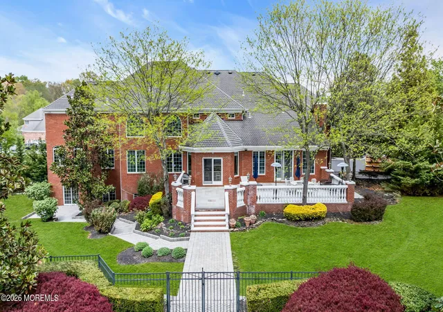 3rd image of 35 Hillcrest Dr, Colts Neck, NJ 07722 | MLS# 22622257