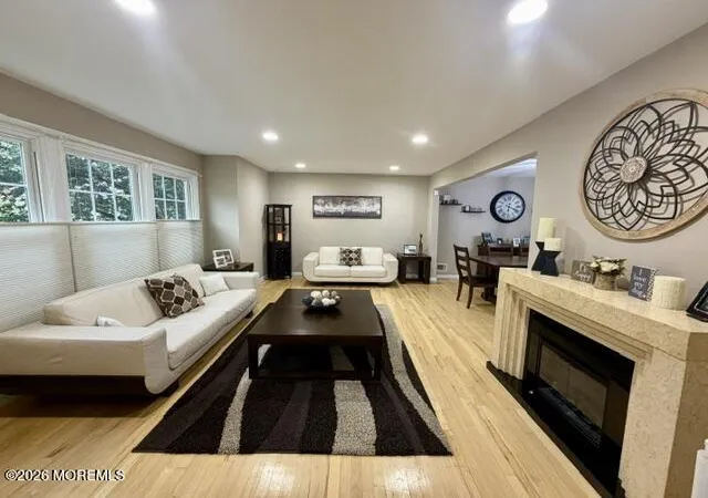 4th image of 12 Alberta Dr, Marlboro, NJ 07746 | MLS# 22623270