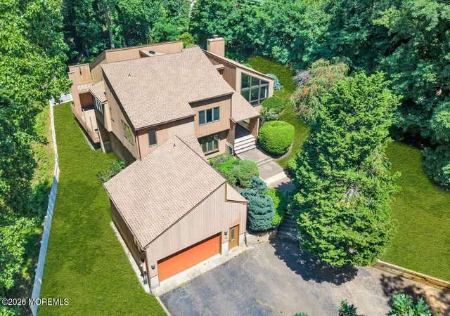Photo 1 of Single family home for sale at 6 Sugar Ln, Holmdel, NJ 07733 | MLS# 22622416 | Listing updated on 2026-08-17