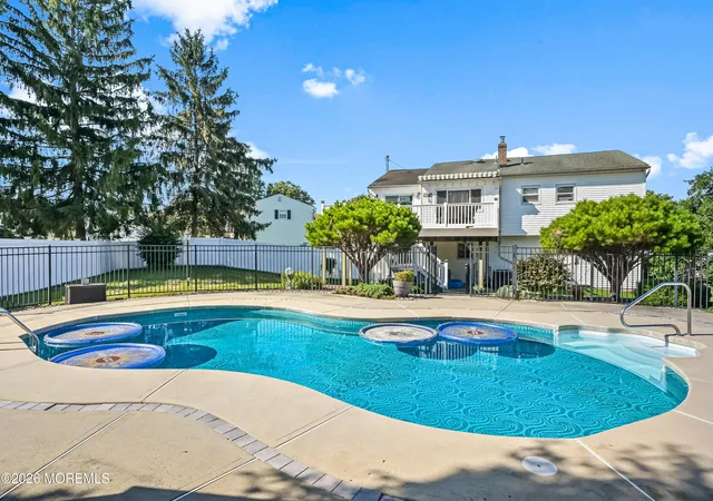 2nd image of 20 Jay Ct, Hazlet, NJ 07730 | MLS# 22622583