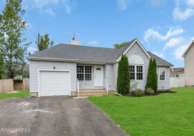 3rd image of 114 Oneida Lake Dr, Little Egg Harbor Twp, NJ 08087 | MLS# 22622328