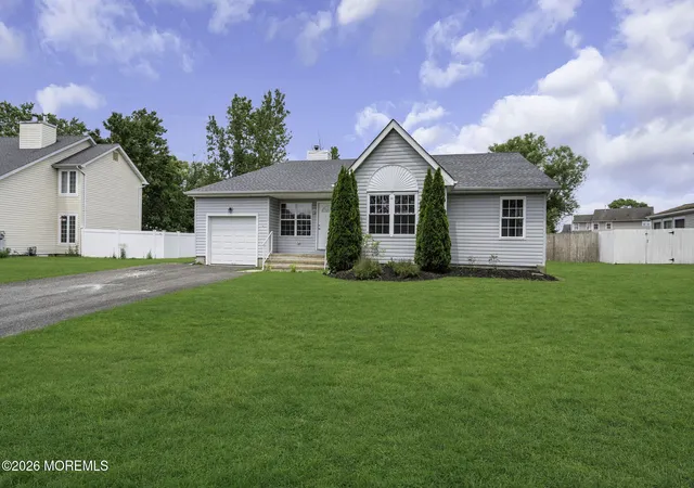 5th image of 114 Oneida Lake Dr, Little Egg Harbor Twp, NJ 08087 | MLS# 22622328