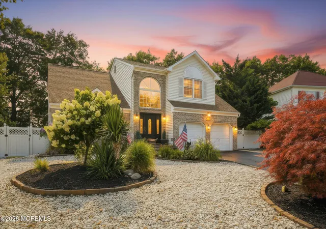 Photo 1 of Sale Pending at 1117 S Maplecrest Ct, Toms River, NJ 08753 | MLS# 22622396 | Listing updated on 2026-08-25