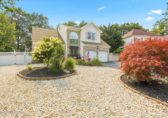 Photo 2 of Sale Pending at 1117 S Maplecrest Ct, Toms River, NJ 08753 | MLS# 22622396 | Listing updated on 2026-08-25