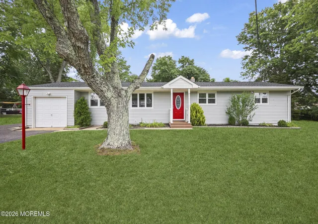 32nd image of 13 Maple Ln, Howell, NJ 07731 | MLS# 22622444