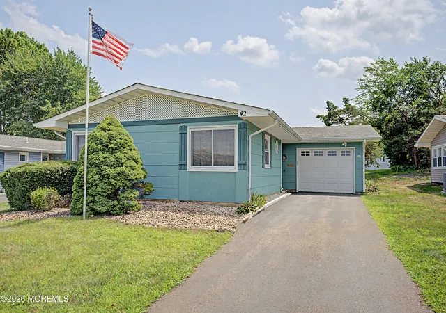 1st image of 42 Patmore Rd, Brick, NJ 08724 | MLS# 22622455