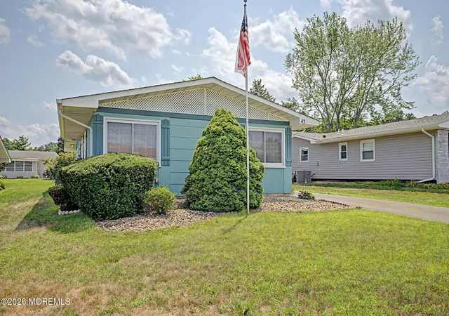 3rd image of 42 Patmore Rd, Brick, NJ 08724 | MLS# 22622455