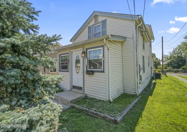 1st image of 710 Beachview Ave, Keyport, NJ 07735 | MLS# 22622438