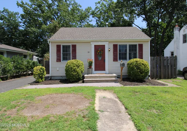 Photo 1 of Sale Pending at 21 Coolidge Dr, Brick, NJ 08724 | MLS# 22622626 | Listing updated on 2026-09-17