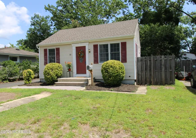Photo 2 of Sale Pending at 21 Coolidge Dr, Brick, NJ 08724 | MLS# 22622626 | Listing updated on 2026-09-17