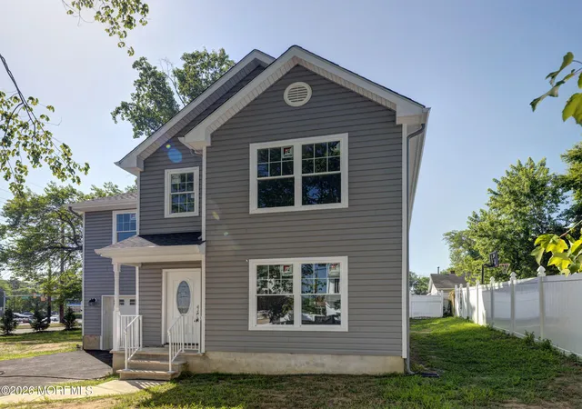 Photo 3 of Single family home for sale at 195 Greenwood Dr, Keyport, NJ 07735 | MLS# 22622512 | Listing updated on 2026-07-23