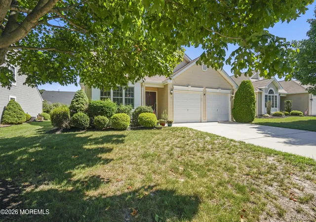 Photo 2 of Single family home for sale at 8 Long Bay Rd, Jackson, NJ 08527 | MLS# 22623125 | Listing updated on 2026-09-07