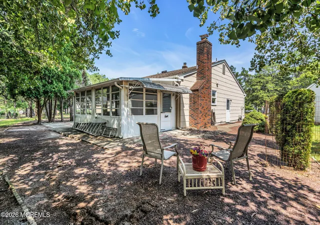 Photo 3 of Single family home for sale at 49 Dreyfus Ct, Toms River, NJ 08757 | MLS# 22623389 | Listing updated on 2026-10-04