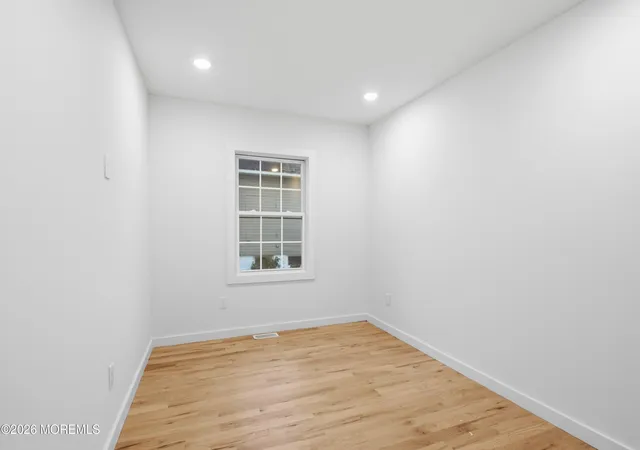 Listing Photo 4 - Condo for sale in building located at 48 5th St, Fords, NJ 07107