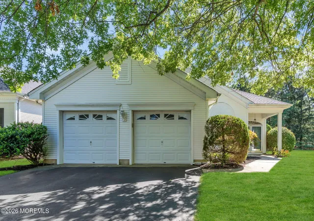 1st image of 27 Bellflower Dr, Lakewood, NJ 08701 | MLS# 22624164