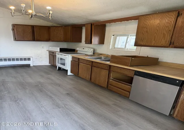5th image of 5 Leroy Pl, Keansburg, NJ 07734 | MLS# 22622541