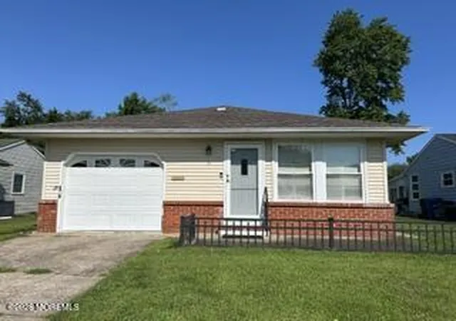 1st image of 5 Leeward St, Toms River, NJ 08757 | MLS# 22622696