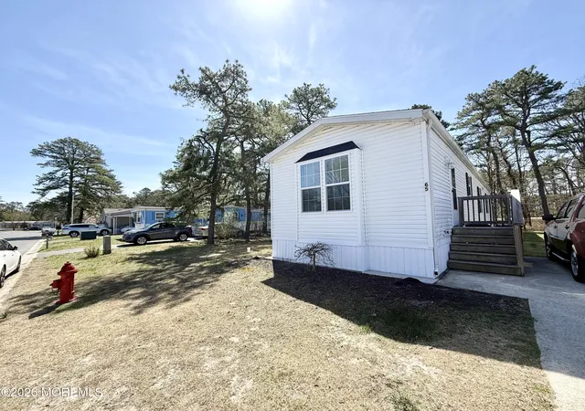 2nd image of 65 Woodchuck Pkwy, Whiting, NJ 08759 | MLS# 22622618