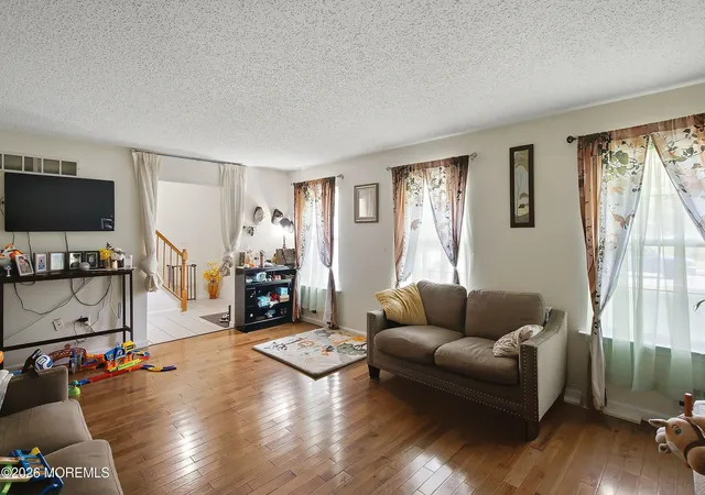 Photo 3 of Single family home for sale at 2115 Cedarview Dr, Toms River, NJ 08757 | MLS# 22623949 | Listing updated on 2026-08-04
