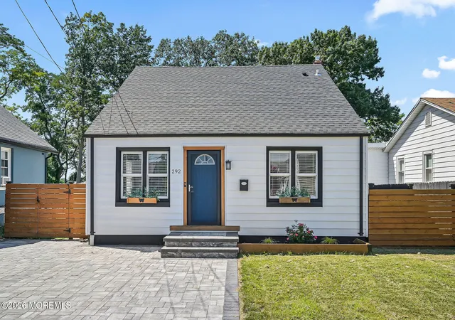 2nd image of 292 Washington St, Keyport, NJ 07735 | MLS# 22622672
