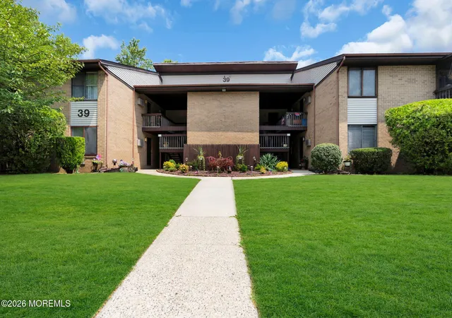 1st image of 39 Meadow Green Cir #D, Manalapan, NJ 07726 | MLS# 22623181
