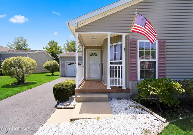 2nd image of 25 Fort Lee Dr, Manahawkin, NJ 08050 | MLS# 22622695